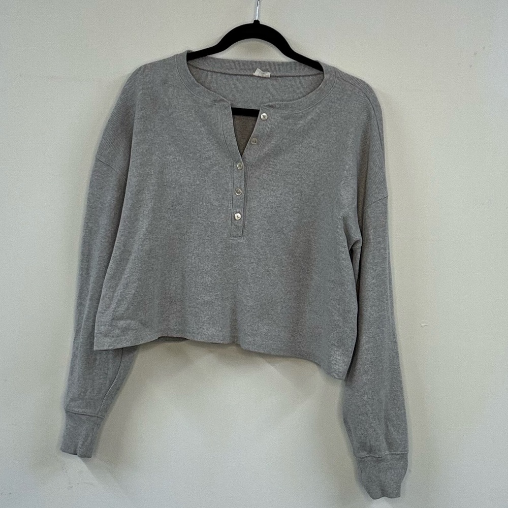 Wilfred Gray Cropped Henley Sweatshirt